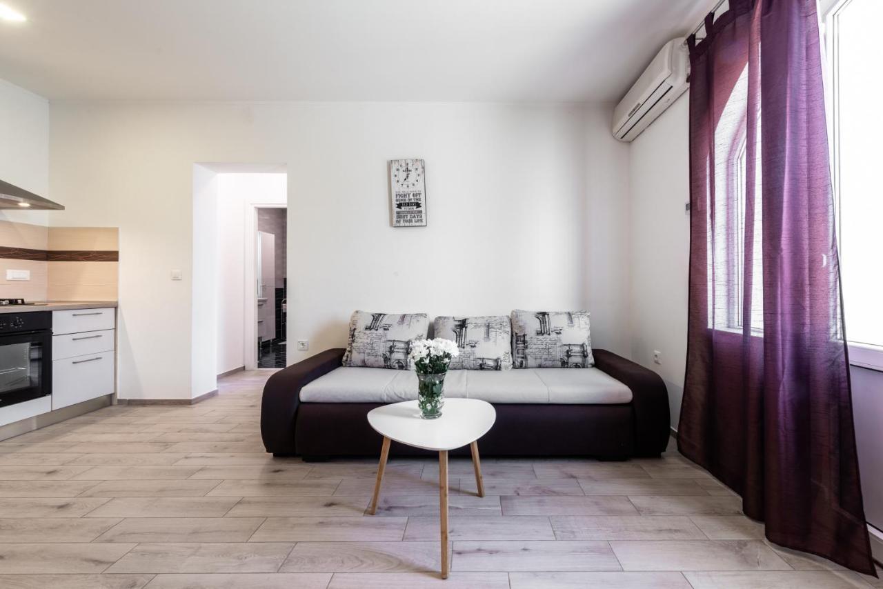 Village Apartments Mimi Pridvorje Dış mekan fotoğraf